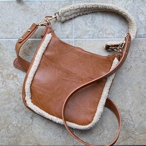 Ah Dorned Crossbody Shoulder Bag Purse Sherpa Vegan Leather Removable Straps